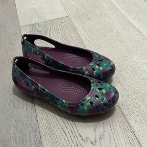 Croc Flats
